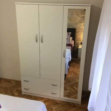 Karla Snb Apartment Lozovac