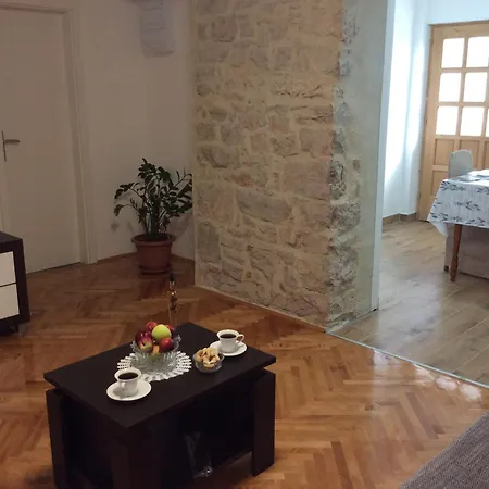 Karla Snb Apartment *