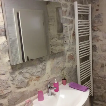 Karla Snb Apartment