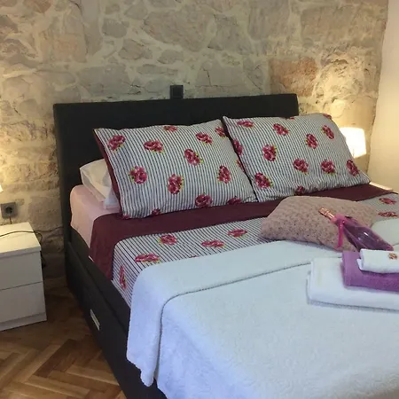 Karla Snb Apartment