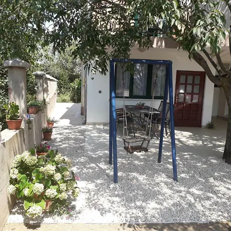Karla Snb Apartment Lozovac